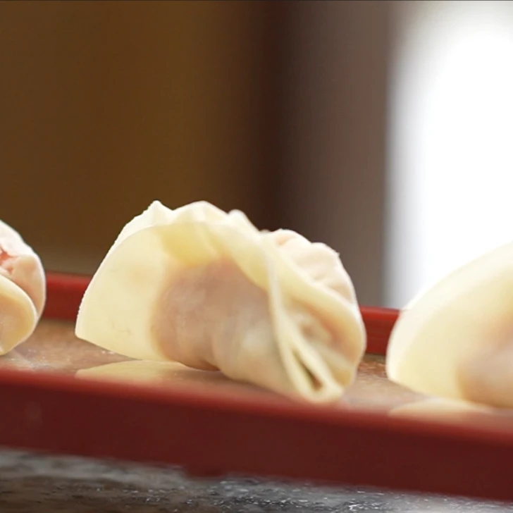 京都餃子ニンニク仕立て生餃子紹介